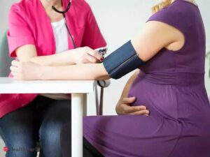 فشار بالا در بارداری + علائم و عوارض
