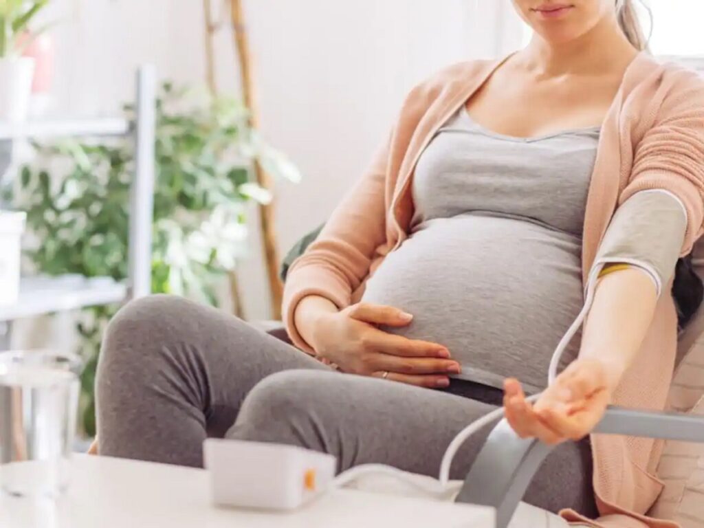 فشار خون بالا در بارداری چه عوارضی دارد
